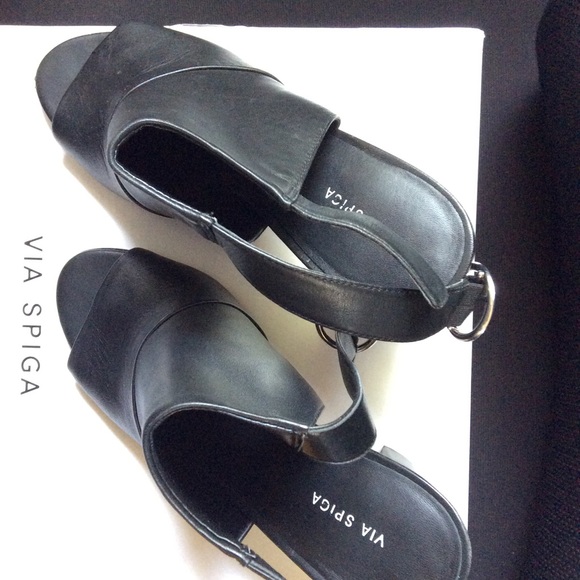 Via Spiga black Leather peep toe , good condition - Picture 4 of 4
